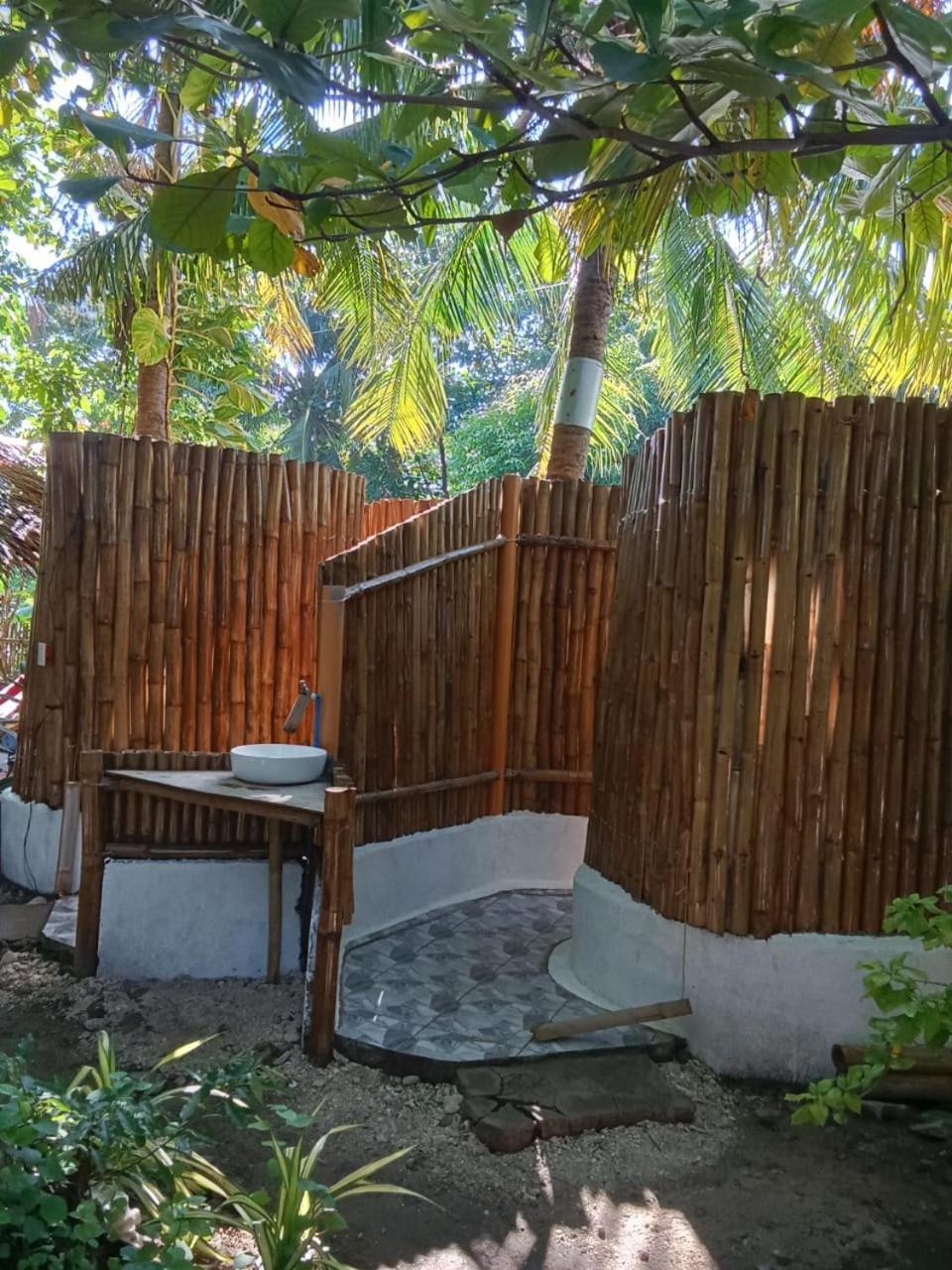Georgia'S Neverland Hostel Ostrov Malapascua Exteriér fotografie